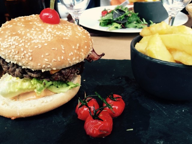 Photo 31.05.15 14 37 22